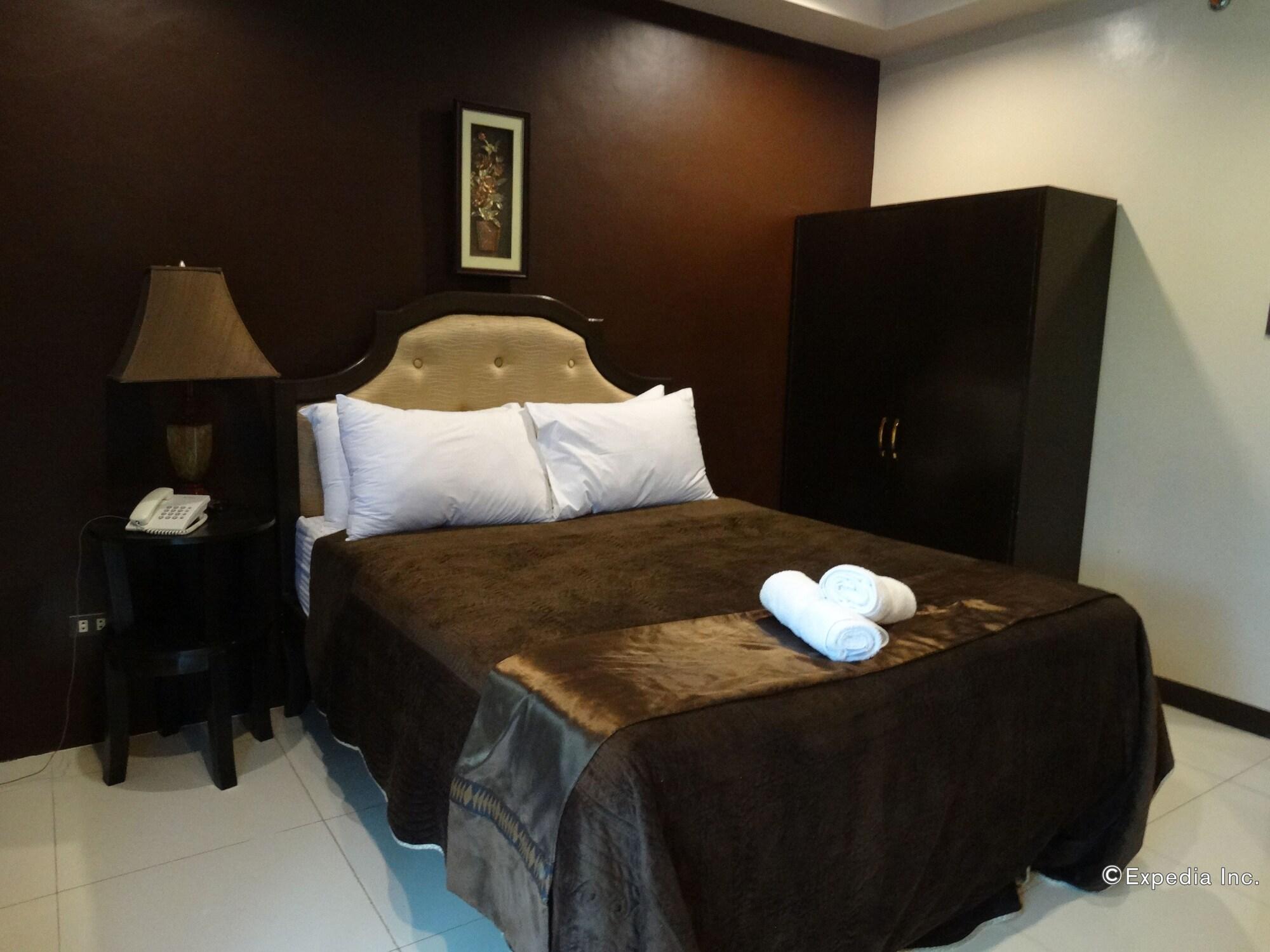 Peridot Suites Davao Exterior photo